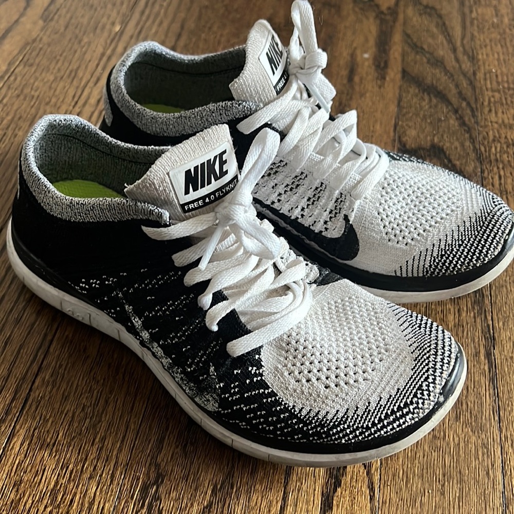 Nike Flyknit Sneakers
